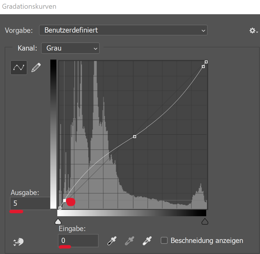 Bildschirmfoto Photoshop: Gradationskurve unten eingestellt bei 5-0